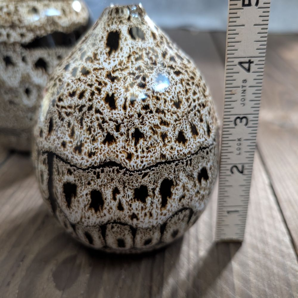 Three Creative Co-op Terracotta Vases in Warm Brown - Picture 4 of 8